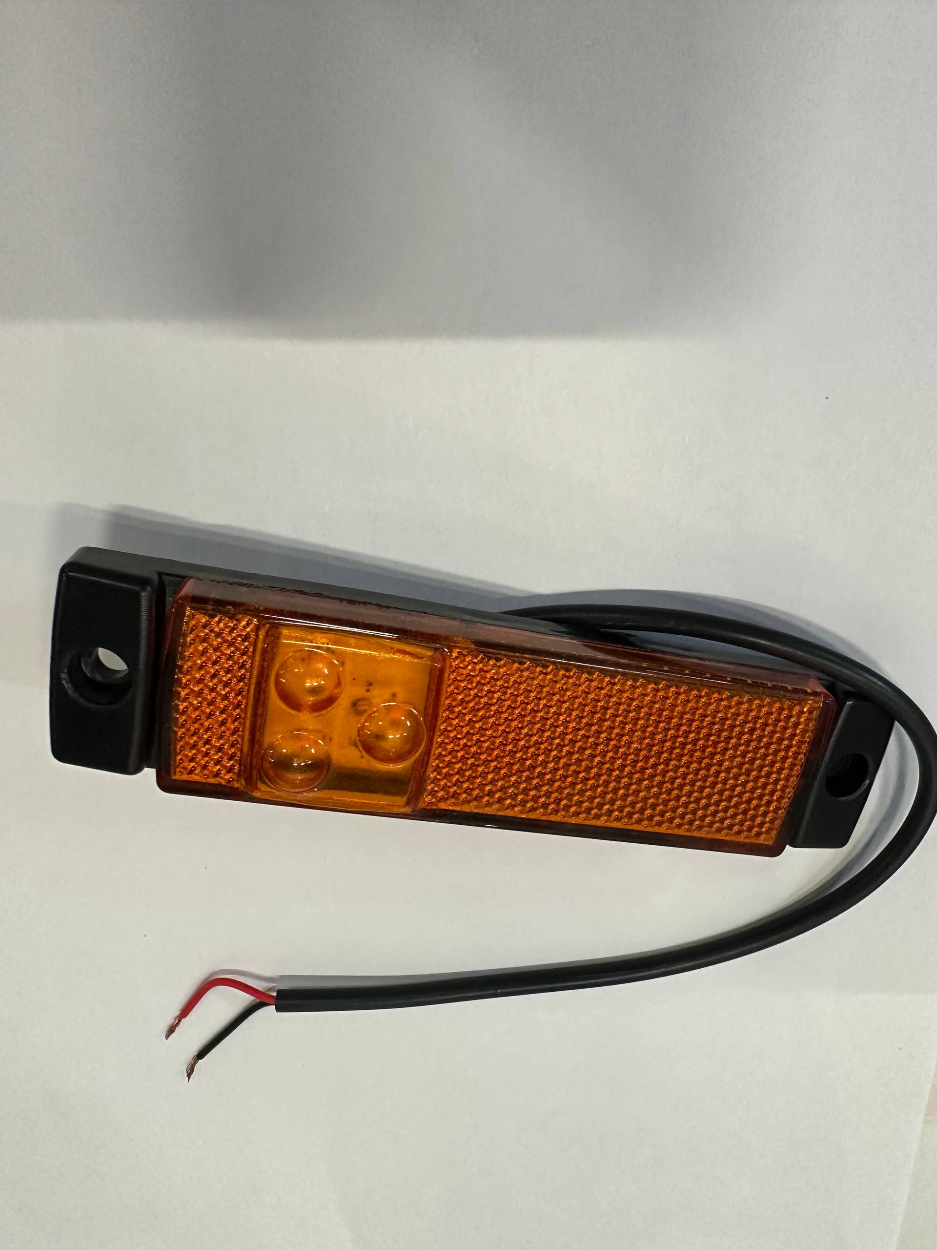 Габарит боковой LED DAF 1862083 (EMR60S)